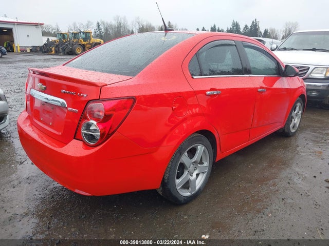 Chevrolet Sonic Ltz Auto 2014 1G1JE5SB0E4155755 Image 4