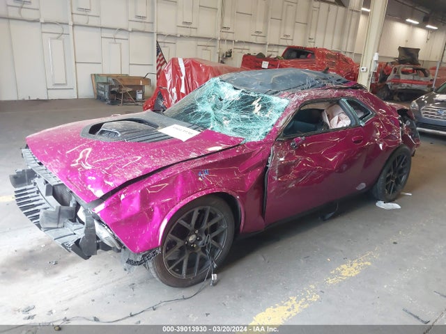 Dodge Challenger 392 Hemi Scat Pack Shaker 2016 2C3CDZFJ9GH254998 Image 2