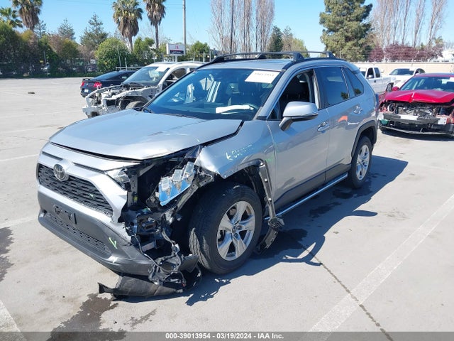 Toyota Rav4 Xle 2020 2T3W1RFV8LW085300 Image 2