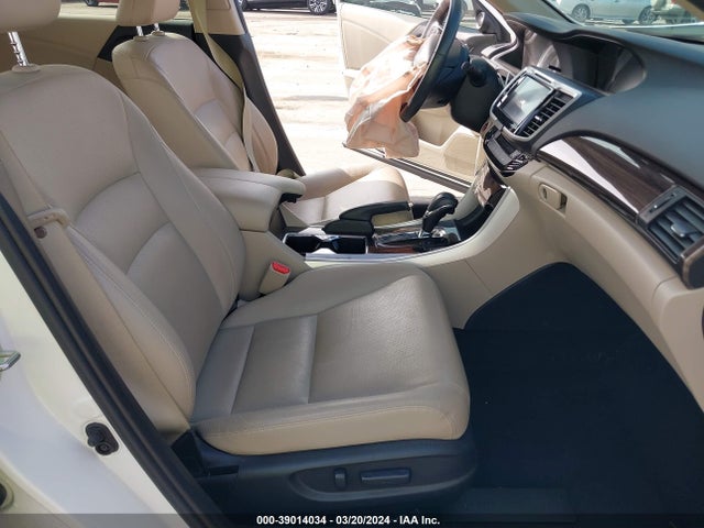 Honda Accord Touring 2016 1HGCR3F95GA016078 Image 5
