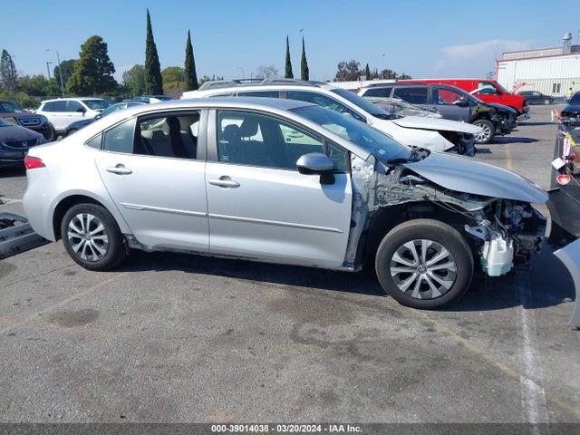 JTDEAMDE6MJ008636 Toyota Corolla Hybrid Le