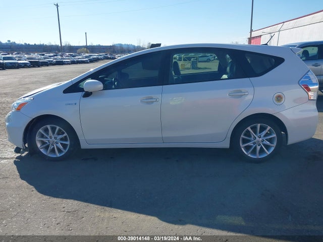 Toyota Prius V Five 2014 JTDZN3EU0EJ006324 Image 14