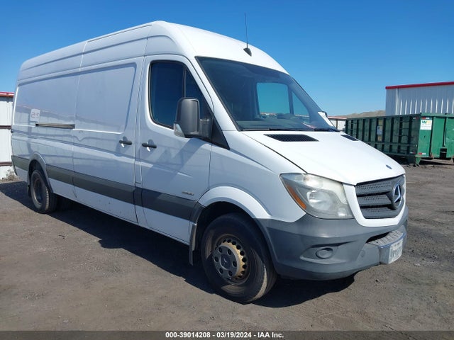 2014 WD3PF1CC2E5873035 main image