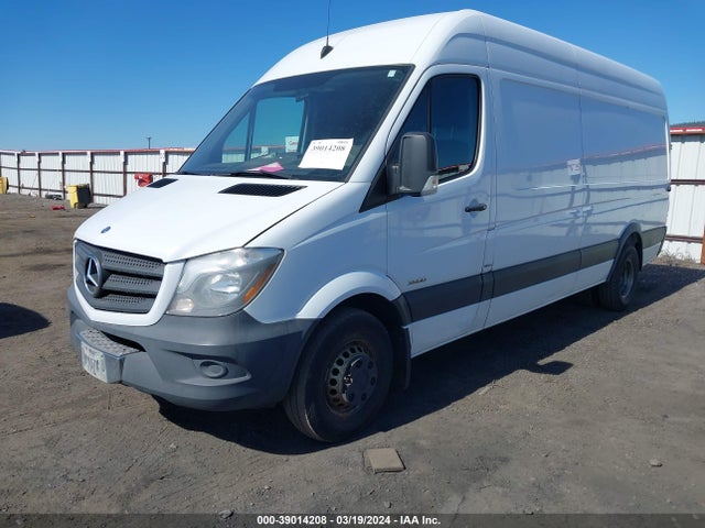 Mercedes-Benz Sprinter 3500 High  Roof 2014 WD3PF1CC2E5873035 Image 2