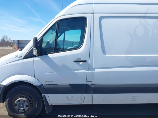 Mercedes-Benz Sprinter 3500 High  Roof 2015 WD3PF1CC1FP107786 Image 14