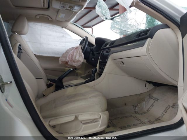 1VWBV7A38FC036843 Volkswagen Passat 2.0l Tdi Se