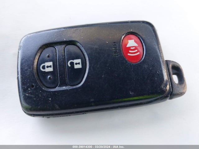 Toyota Prius Two 2014 JTDKN3DU5E0358016 Image 11