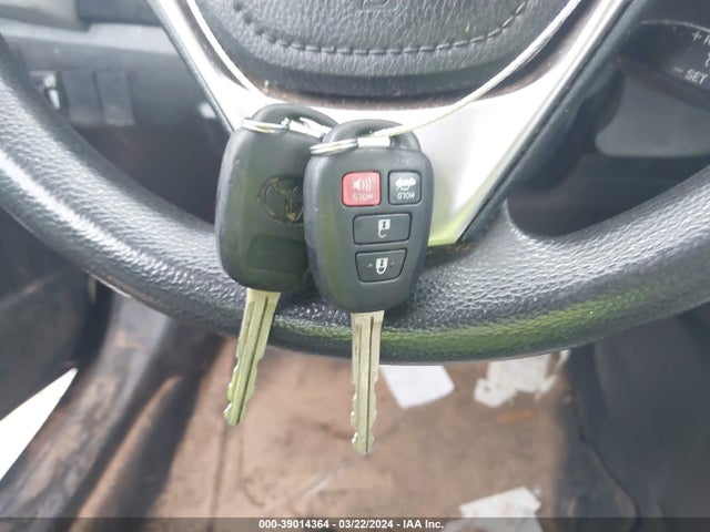 Toyota Corolla Le Plus 2014 5YFBURHE5EP067577 Image 11