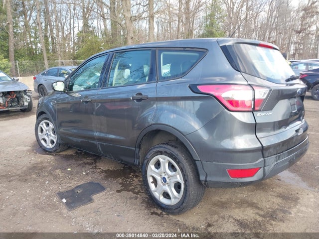 Ford ESCAPE S 2018 1FMCU0F72JUB80089 Image 3