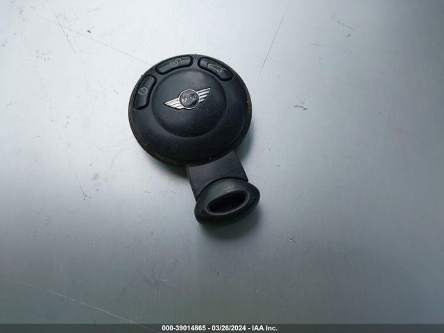 2010 MINI COOPER WMWMF3C55ATZ66110 Photo 10