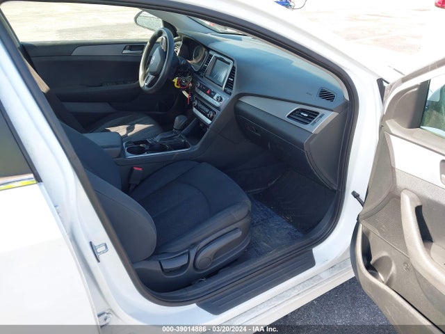 Hyundai SONATA SE 2019 5NPE24AF2KH761936 Image 5