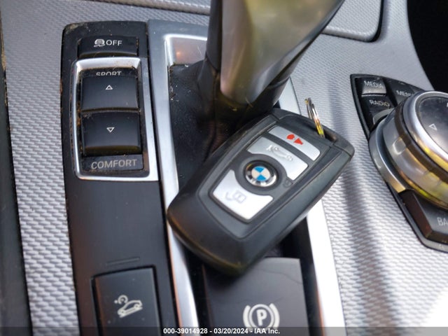 BMW 535i Xdrive 2014 WBA5B3C51ED530497 Image 11