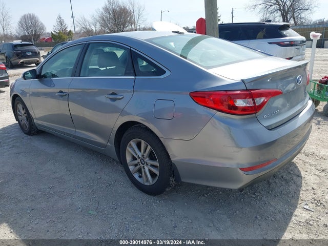 Hyundai SONATA ECO 2016 5NPE24AA7GH426201 Image 3