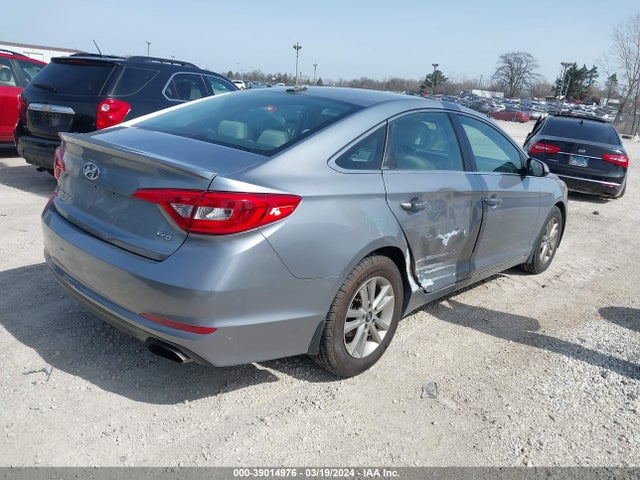 Hyundai SONATA ECO 2016 5NPE24AA7GH426201 Image 4