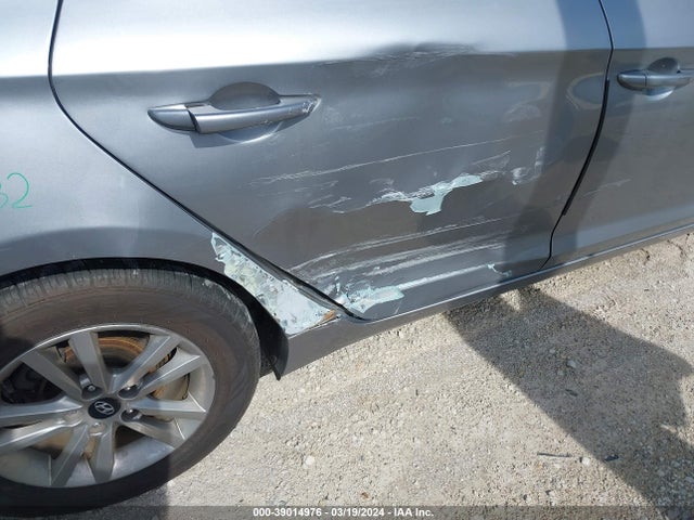 Hyundai SONATA ECO 2016 5NPE24AA7GH426201 Image 6