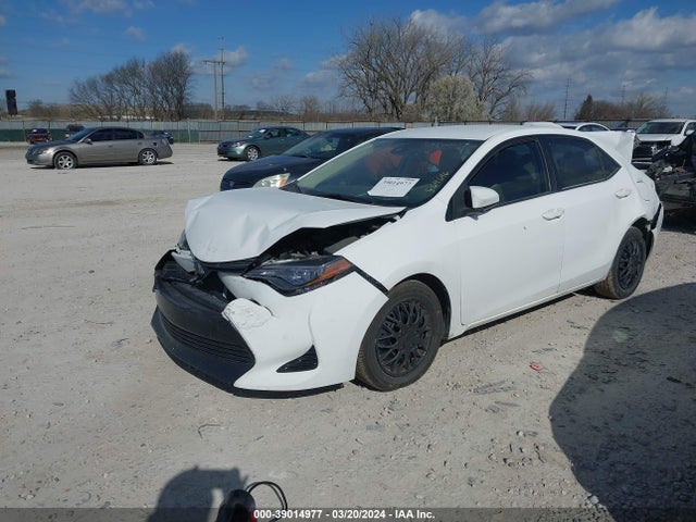 Toyota COROLLA LE 2017 2T1BURHE7HC869696 Image 2