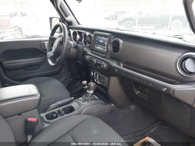 1C4GJXAN9MW784003 Jeep Wrangler Sport S 4x4