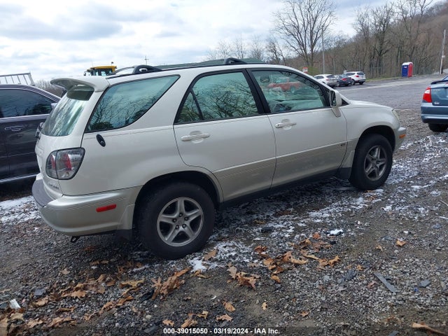 39015050 :رقم المزاد ، JTJHF10U020284630 vin ، 2002 Lexus Rx 300 مزاد بيع