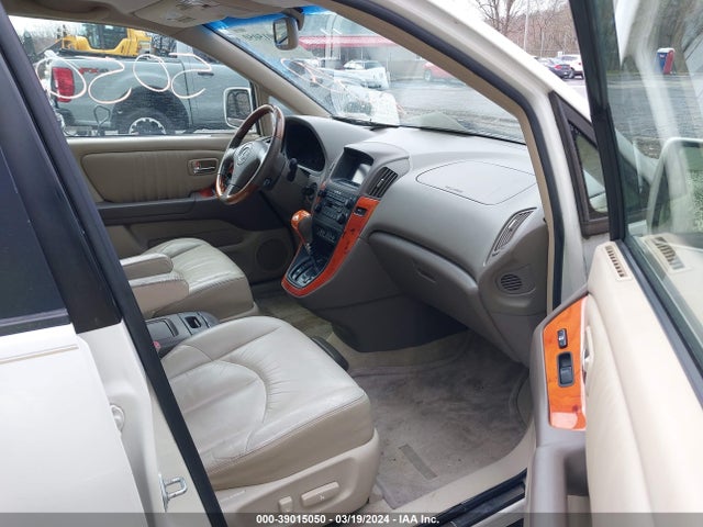 39015050 :رقم المزاد ، JTJHF10U020284630 vin ، 2002 Lexus Rx 300 مزاد بيع