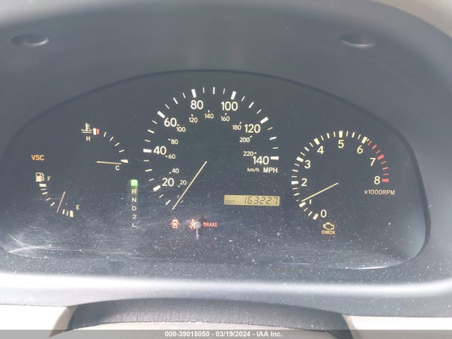 39015050 :رقم المزاد ، JTJHF10U020284630 vin ، 2002 Lexus Rx 300 مزاد بيع