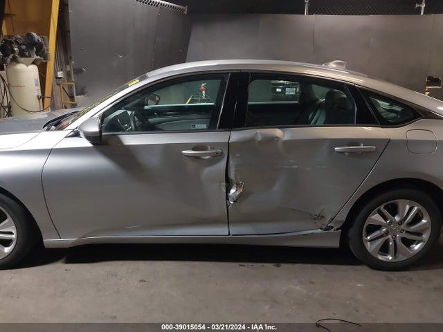 Honda ACCORD LX 2018 1HGCV1F18JA200965 Image 6