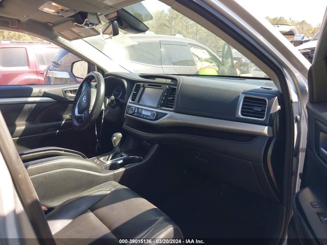 Toyota Highlander Xle 2018 5TDKZRFH2JS286383 Image 5