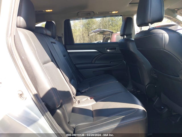 Toyota Highlander Xle 2018 5TDKZRFH2JS286383 Image 8