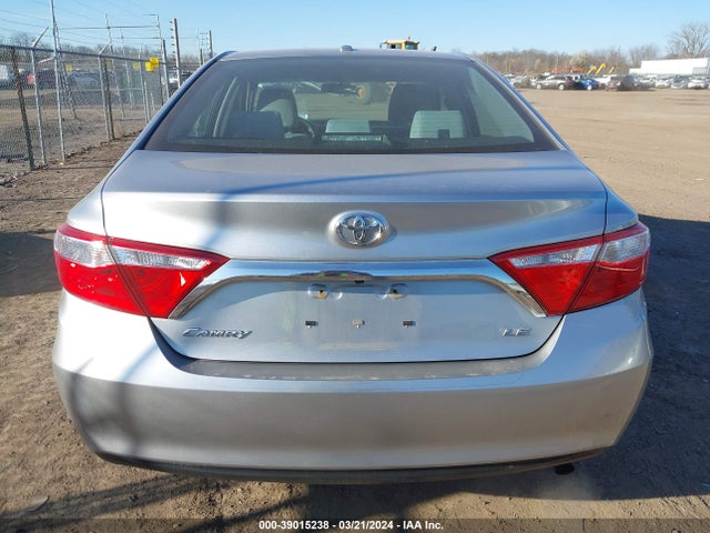Toyota CAMRY LE 2015 4T4BF1FK6FR446758 Image 17