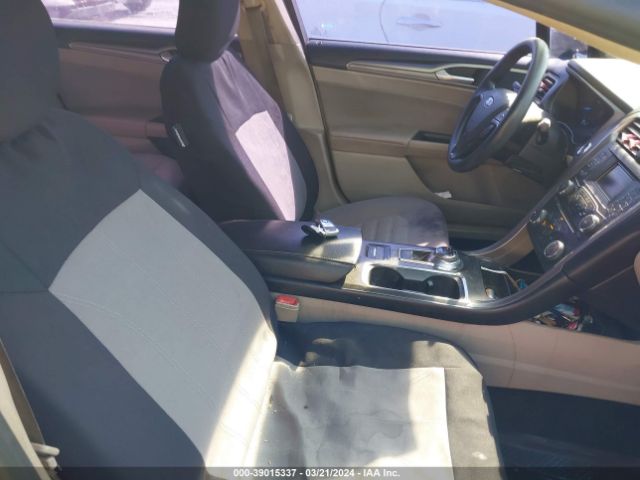 3FA6P0H7XJR124999 Ford FUSION SE
