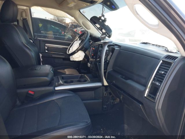 1C6RR7HT2HS695092 RAM 1500 Sport