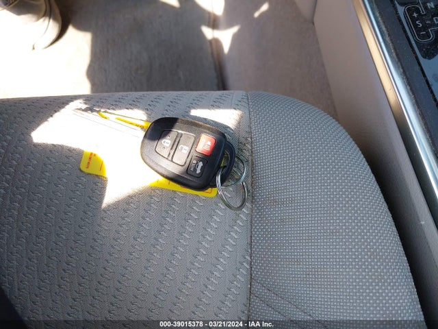 Toyota CAMRY LE 2016 4T1BF1FKXGU557034 Image 11