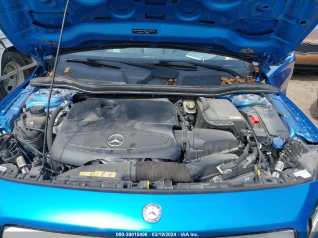WDCTG4GBXFJ081562 Mercedes-Benz Gla 250 4matic