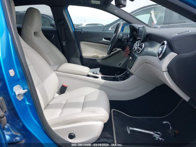 WDCTG4GBXFJ081562 Mercedes-Benz Gla 250 4matic