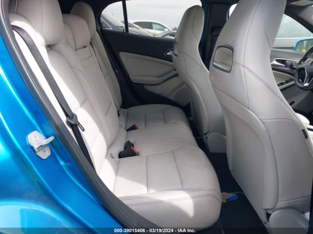 WDCTG4GBXFJ081562 Mercedes-Benz Gla 250 4matic