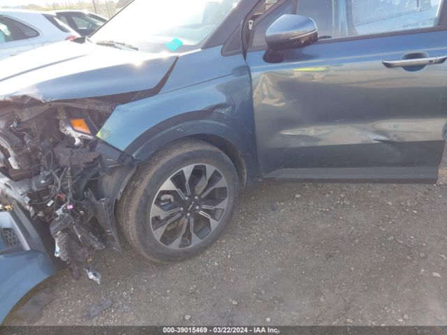 KNDNC5H35N6071756 KIA Carnival Mpv Ex