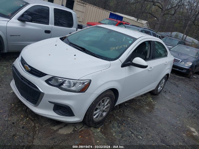 Chevrolet Sonic Lt Auto 2017 1G1JD5SH4H4114864 Image 2