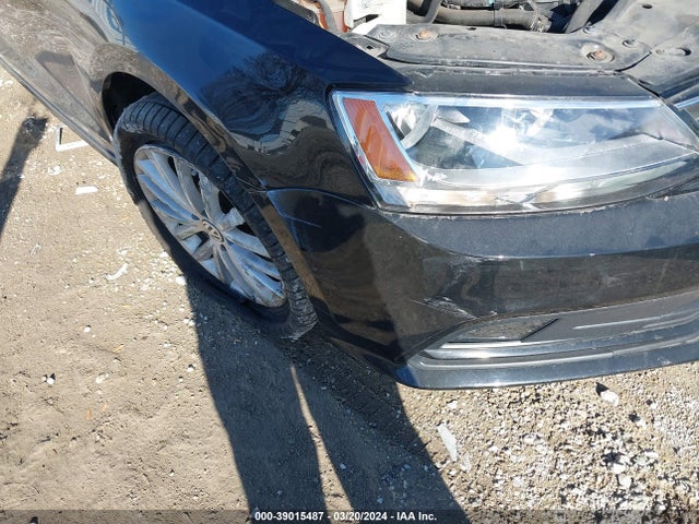 3VWL17AJ8GM230626 Volkswagen Jetta 1.8t Sel