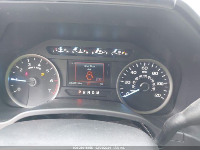 1FTFX1E51JKC81215 Ford F-150 Xlt