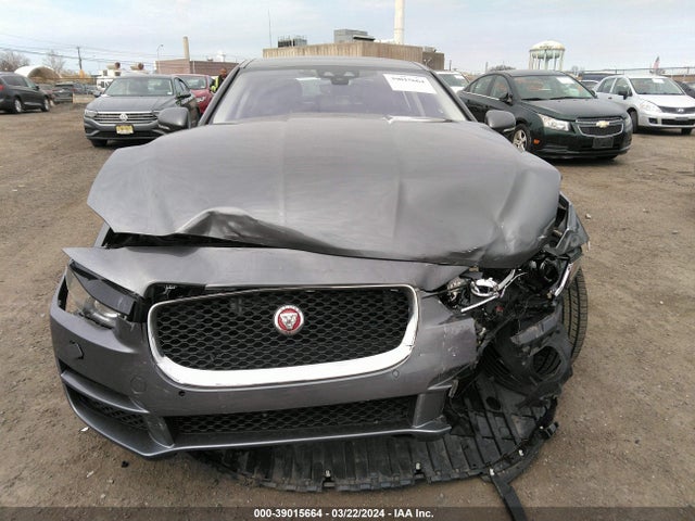 Jaguar Xe 25t Prestige 2019 SAJAK4FX5KCP50636 Image 12