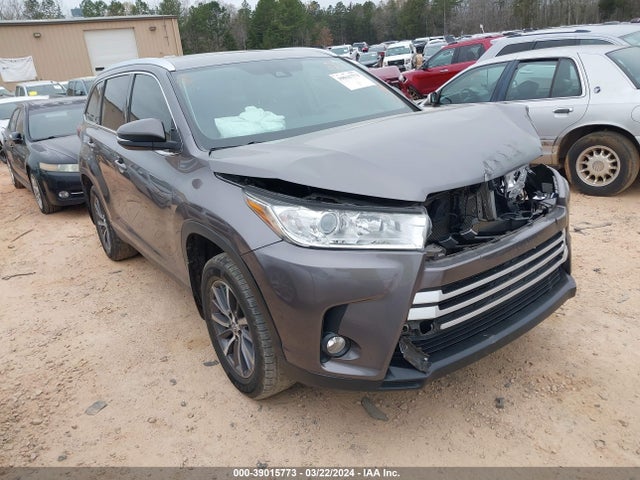 Toyota Highlander Xle 2019 5TDJZRFH1KS589538 Image 1