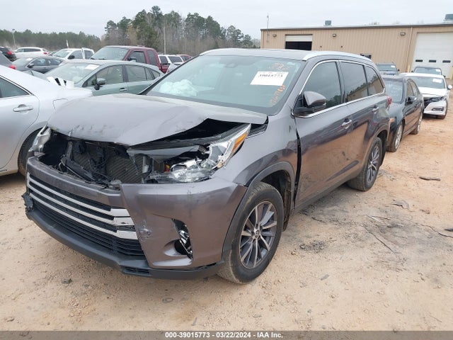 Toyota Highlander Xle 2019 5TDJZRFH1KS589538 Image 2