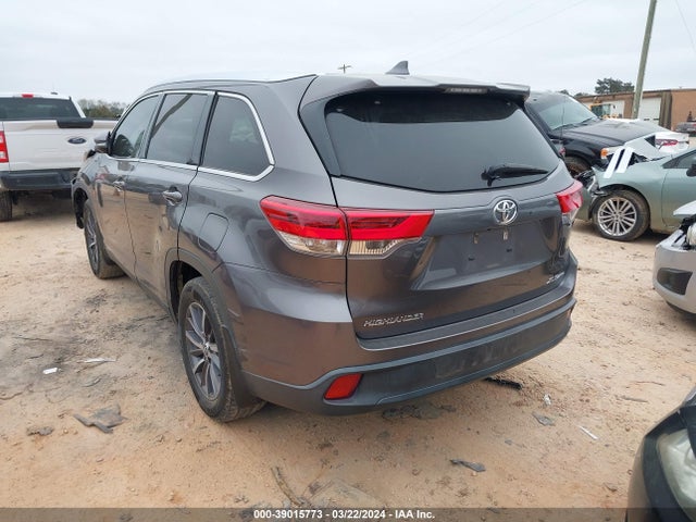 Toyota Highlander Xle 2019 5TDJZRFH1KS589538 Image 3
