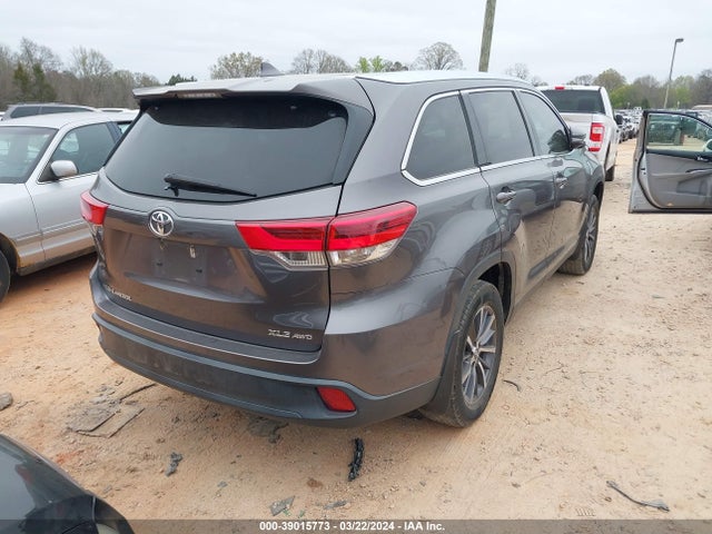 Toyota Highlander Xle 2019 5TDJZRFH1KS589538 Image 4