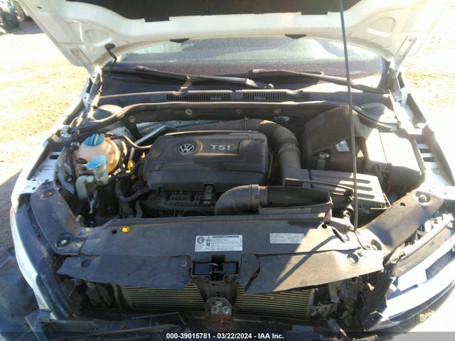 3VWD17AJ1FM417578 Volkswagen Jetta 1.8t Se