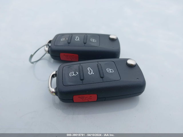 3VWD17AJ1FM417578 Volkswagen Jetta 1.8t Se