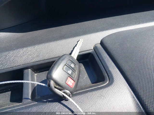 Toyota Prius C One 2016 JTDKDTB30G1120682 Image 11