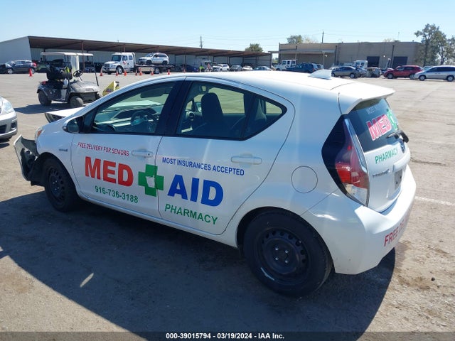 Toyota Prius C One 2016 JTDKDTB30G1120682 Image 3