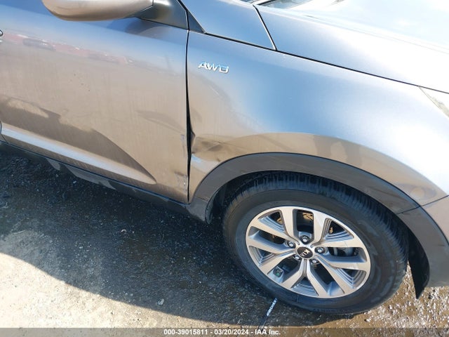 39015811 :رقم المزاد ، KNDPBCAC9F7697963 vin ، 2015 Kia Sportage Lx مزاد بيع