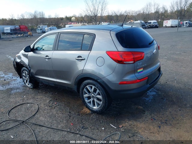39015811 :رقم المزاد ، KNDPBCAC9F7697963 vin ، 2015 Kia Sportage Lx مزاد بيع