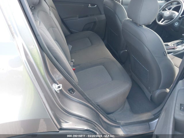 39015811 :رقم المزاد ، KNDPBCAC9F7697963 vin ، 2015 Kia Sportage Lx مزاد بيع
